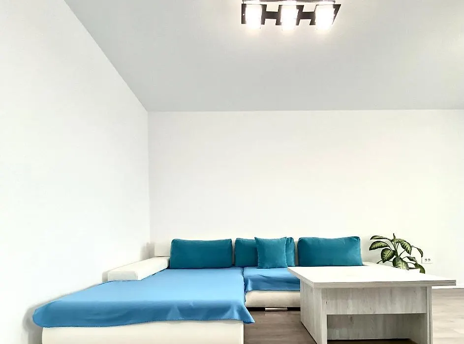 Astoria Apartment - Pet Friendly-1